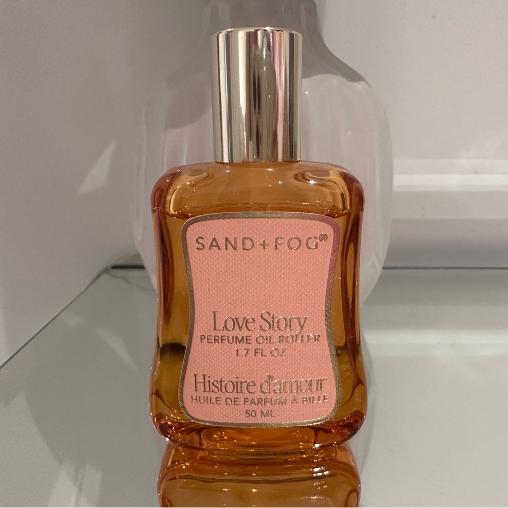Love Story 50ml Perfume Oil Rollerball NWT by Sand + Fog Authentic - Picture 3 of 3